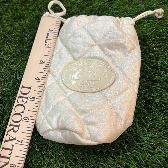 Authentic Small Burberry cinch bag - Picture 5 of 6